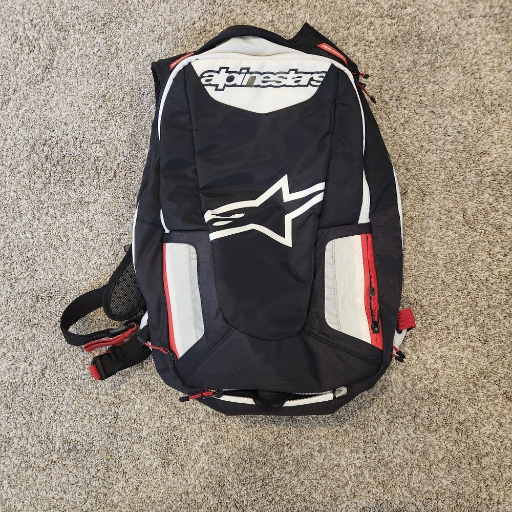 Alpinestars City Hunter Motorcycle Backpack (Black, Red, White)